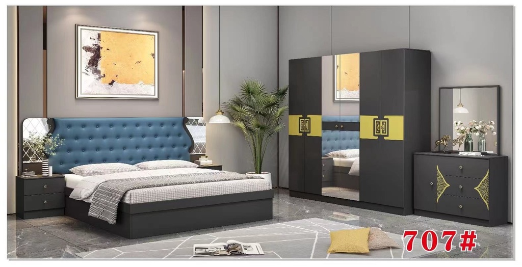 CHAMBRE A COUCHER 707